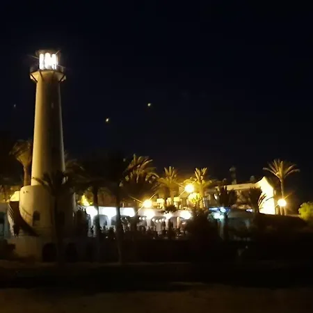 Frente Al Mar * Playa del Aguila